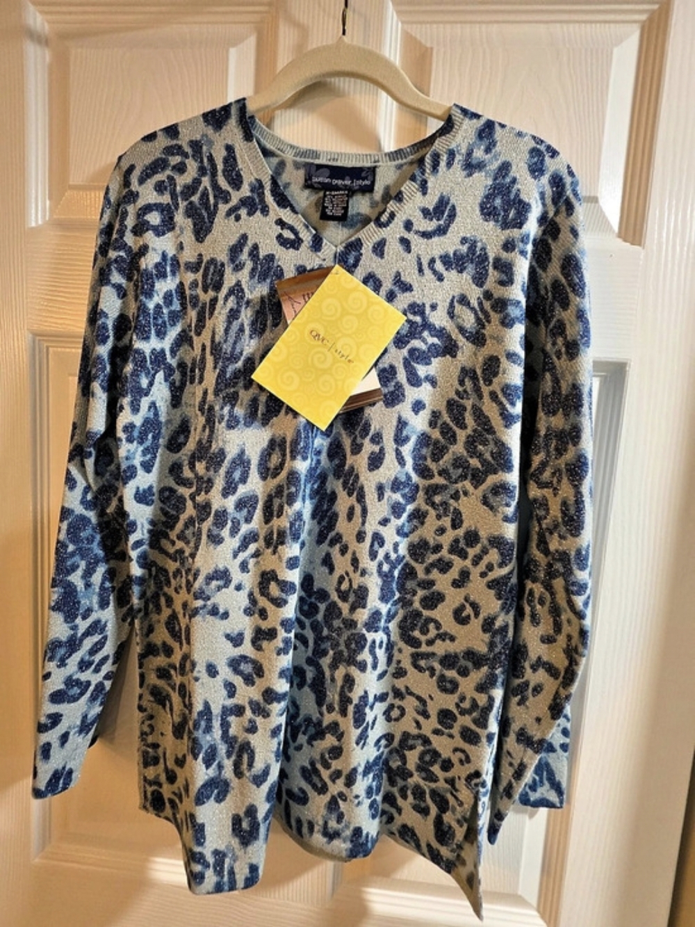 NWT-Susan Graver Style Blue Animal Print Sweater Size XS